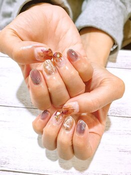 ネイルアルケー(Nail ARCHE)/メタリック×ニュアンスネイル