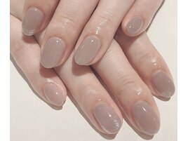 スモーキー綺麗めネイル