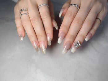 アズマヤ ネイルズスタジオ(azumaya nails studio)の写真/《メンズもOKネイルサロン＊爪先キレイで清潔感UP☆》学生から大人女性の方まで、ゆったり落ち着ける空間♪