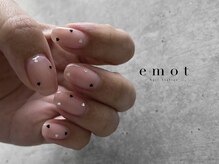 エモット(emot)/シンプルデザイン