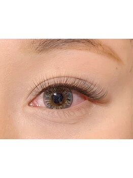 ボリュームのある目元にしたい