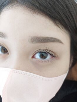 ヘアメイクアンク/眉毛スタイリング