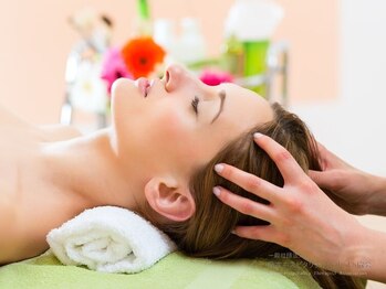 プアモエ(pua moe)/