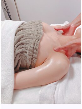 サロン ド チョコ(SALON DU CHOCO)/バスト形成します♪