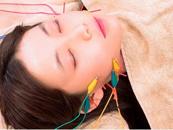 福多整骨院の写真/圧倒的ハリ感が病みつきに♪食いしばりやエラ張りなどのお悩みも併せて解消◎2～3日かけてハリのあるお肌へ