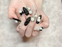 ネルフィーズ(NAILFY's)の雰囲気（ストーン＆パールつけ放題♪）