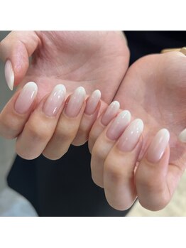 エムスラッシュ ネイル たまプラーザ(M.SLASH)/白グラデーション!