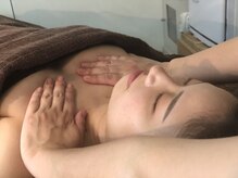 サンフラワー(SUNFLOWER)/デコルテ・大胸筋