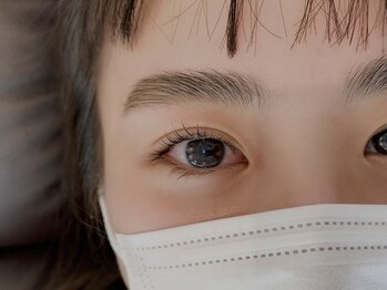 カリスティ(Kallisti)/ブロウリフト＋ラッシュリフト