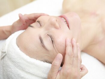 エターナルフレーム(Eternal Flame)/ほうれい線リフトアップ