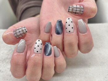 ネイルサロン ドゥ(Nail Salon Doux)/【ラテリア】チェックネイル