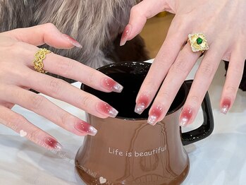 サロン ド ミニュイ(Salon de Minuit)/オンブレフレンチ/チーク/水光