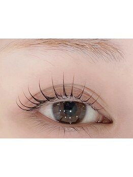 ナチュラル上品な目元にしたい