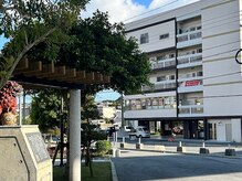 ソルニコン(Solnikon)の雰囲気（首里石嶺駅から徒歩2分！建物下、無料駐車場あり♪）