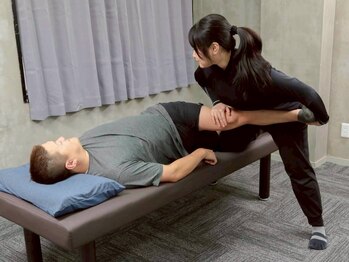 もみじ堂 ストレッチラボ(StretchLab)の写真/体の歪みが気になる方に。プロのストレッチマッサージで姿勢を改善し、歪みや不調を根本改善◎