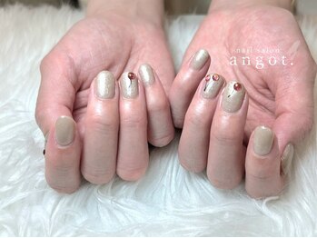 アンガット(angot.)/ぷっくりさくらんぼネイル