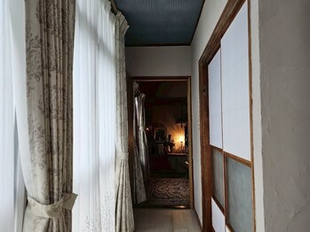 リッツ(Ritz)/古民家入り口