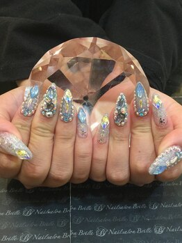 エスフィーネイルサロン ブリーユ(Esfy nailsalon Brille)/ストーンキラキラ冬ネイル