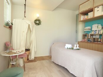 アルテミス(Artemis)/サロン内観