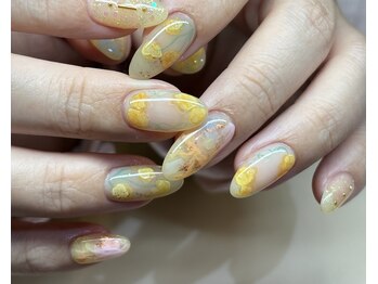 ミニョン 北堀江(mignon)/イエローフラワーネイル