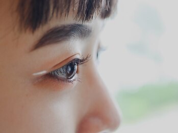 カリスティ(Kallisti)/パリジェンヌラッシュリフト