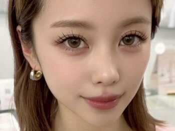 アイオンミー 心斎橋店(EYE on ME)の写真/トレンドまつ毛になれる★ LEDエクステ＆まつげパーマの同時施術"エクリフト"開発!束感まつげでモチも抜群!