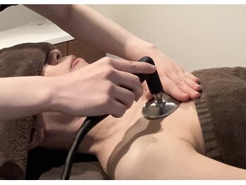 サルーテサロン(salute Salon)/デコルテインディバ・ヘッドスパ