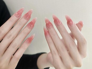 ミンミン(Min min)の写真/【季節に合わせた定額デザインが豊富】何回でも同価格で通いやすい◎自爪に優しいパラジェルの取り扱いも♪