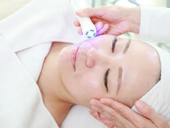 precious-リンパマッサージ/オイルマッサージ/デトックス/アロマ/フェイシャル/痩身-/【フェイシャルエステ】