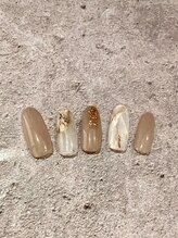 ラグネル(Luxnal)/大理石ネイル