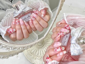 ティティポム(TiTi pomme)/持ち込みガーリーネイル*