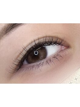 ナチュラル上品な目元にしたい