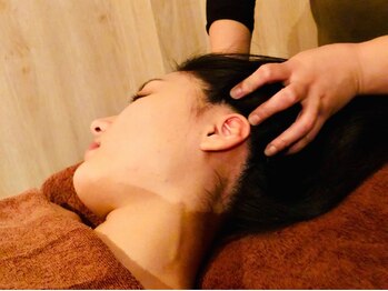 ミヤビ ナチュラル セラピー 自由が丘店(MiYaBi Natural Therapy)の写真/【自由が丘駅3分】顔も身体もまとめてスッキリ♪全身巡り×顔筋ほぐしでリフトUP＆極上リラックス★