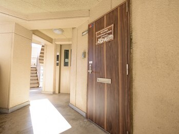 ココラッシュ 橋本店/エレベーター降りてすぐ!