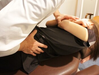 大阪カイロプラクティックセンター/骨盤矯正で身体の歪みも改善◎