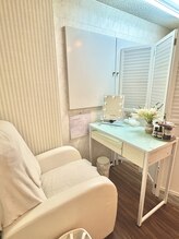 ヨク 西梅田(YOKU)/