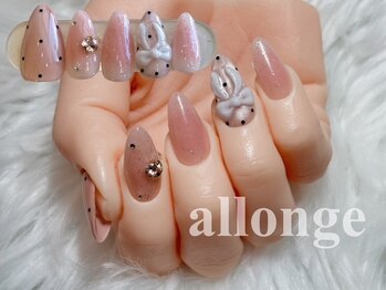 美サロン アロンジェ甲府向町店/チーク×ドットネイル☆