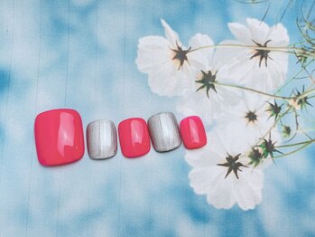 ネイルサロン&スクール ジーナ(GINA)/ピンク×シルバー