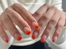 ネイルドットスタジオ 堺筋本町(NAIL DOT STUDIO)/グラデーション