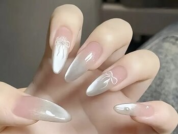 MiO nail【長さ出し/持ち込み/パラジェル/マグネット/ワンホン/フットネイル】の写真/【縦長美爪×長さ出し】どの角度から見ても美しい。自爪風のナチュラルな仕上がりで理想の細見え指先へ♪