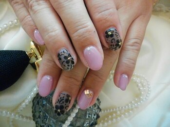 ウィズ フェリーク/シースルーネイル