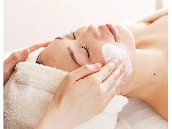 イロハ(iroha)/【フェイシャル】美白・美肌ケア