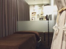 イザナイ 高知店(IZANAI)の雰囲気（半個室のプライベート空間でお寛ぎください♪）