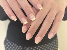 サンジュウヨン(34)/アシメトリネイル　パラジェル