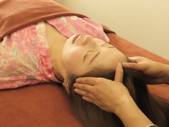 ほっこり 上野店の写真/【女性限定】ヘッド＋デコルテ＋お腹じんわりホットストーン60分￥4580/忙しいあなたへに！