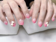 アールズネイル(R's Nail)の雰囲気（カラグラデにちょい足しアート！気になる指にワンポイント♪）