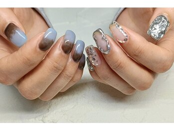 クールなメタリックとグラデ