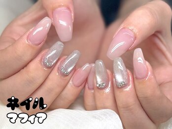 ネイルマフィア 池袋店(NAIL MAFIA)の写真/【ラメグラ・ワンカラ-¥5500♪】技術・雰囲気・おもてなし…どこをとっても大満足な、数少ない上質サロン☆
