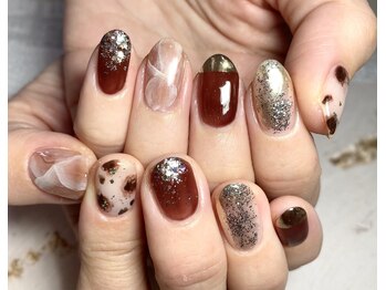 クロエ(chloe)/ニュアンスネイル