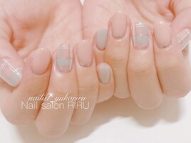 チェック柄ネイル